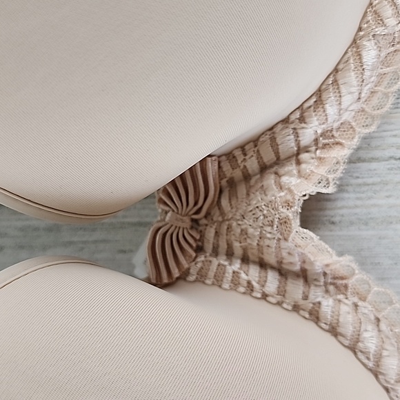 Wacoal tan beige La Femme underwire tshirt bra Size 34D - Picture 2 of 11